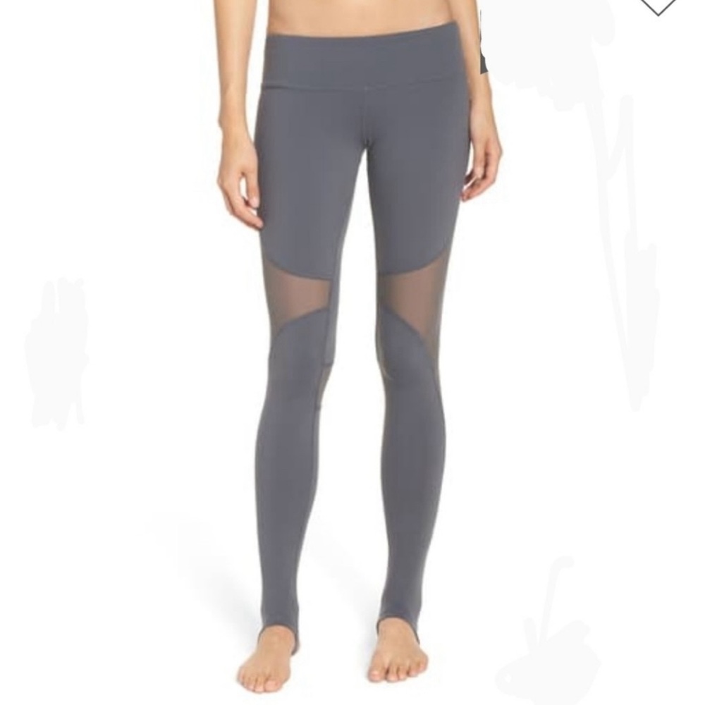 Alo Yoga Coast Legging Grey | Medium